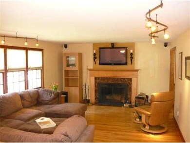 28 Carroll Dr, Foxboro, MA 02035 - photo 3