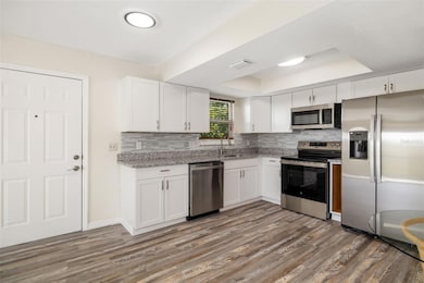 2513 Avenue B unit B, Bradenton Beach, FL 34217 - photo 6