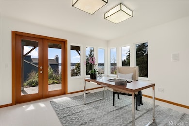 8049 W Mercer Way, Mercer Island, WA 98040 - photo 6