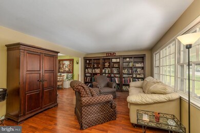 5409 Parkvale Terrace, Rockville, MD 20853 - photo 7