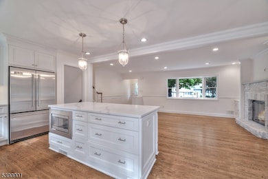 48 Oak Dr, Roseland, NJ 07068 - photo 5