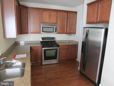 8000 Endzone Way, Hyattsville, MD 20785 - photo 5