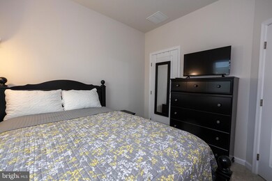 102 Roundstone Run, Swedesboro, NJ 08085 - photo 2