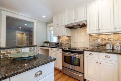 34 Auburn St, Concord, NH 03301 - photo 7