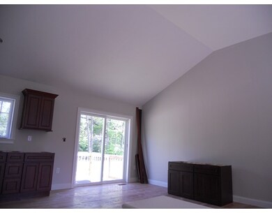 423 Concord St unit 423, Rockland, MA 02370 - photo 3