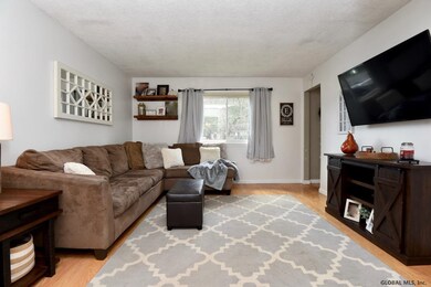 2 Stuyvesant Ct, Ballston Spa, NY 12020 - photo 7