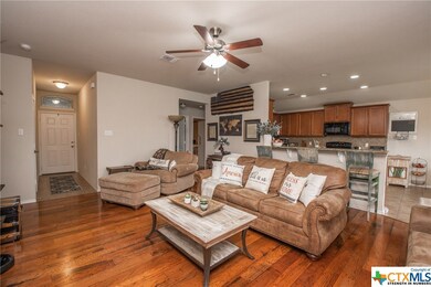 410 Kayla St, Troy, TX 76579 - photo 5