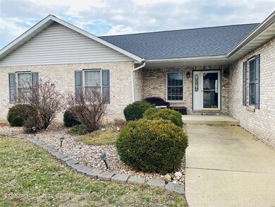 705 N Kristie Lynn St, Freeburg, IL 62243 - photo 3