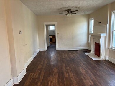 Living room 2