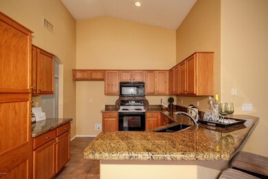 961 E Betsy Ln (2)