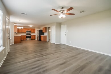 4805 E Parma Dr, Rosenberg, TX 77471 - photo 5