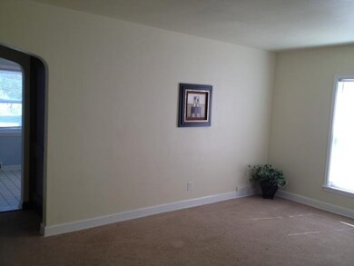 1626 W 34th St, Davenport, IA 52806 - photo 7