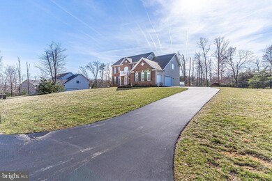 9054 John Sutherland Ln, Lorton, VA 22079 - photo 3