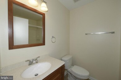 11503 Shell Flower Ln, Columbia, MD 21044 - photo 2