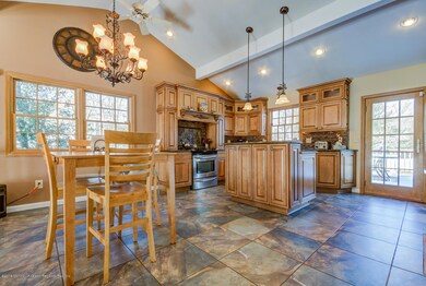5 Eldridge Ave Middletown NJ-large-015-1