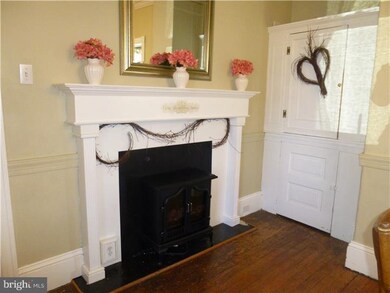 563 Belmont Ave, Southampton, PA 18966 - photo 6