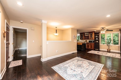 6164 N Knoll Place unit 8, Hickory, NC 28601 - photo 6