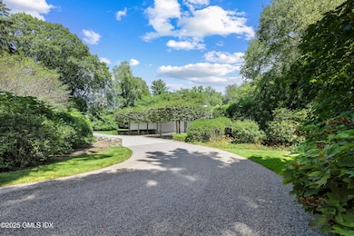 565 Oenoke Ridge, New Canaan, CT 06840 - photo 4