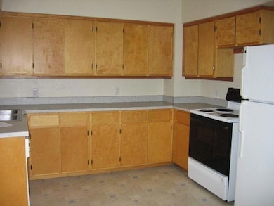 2333 Applegate Ave, Klamath Falls, OR 97601 - photo 2