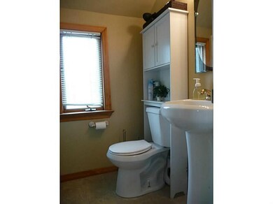 Full Bath. Full bath has new toilet and newer pede