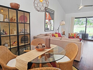 Dining / Living