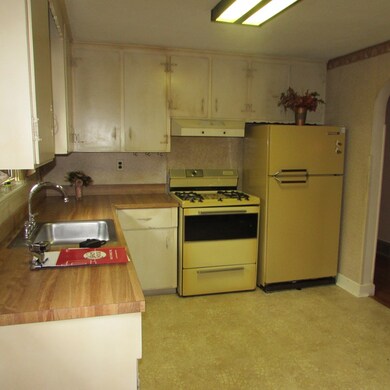 107 Concord St, Rockland, MA 02370 - photo 5