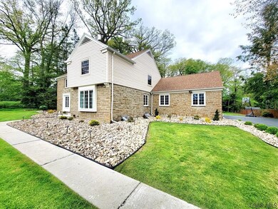 568 Elknud Ln, Johnstown, PA 15905 - photo 3