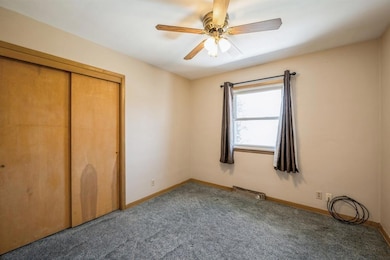 3316 Sue Ln NW, Cedar Rapids, IA 52405 - photo 6