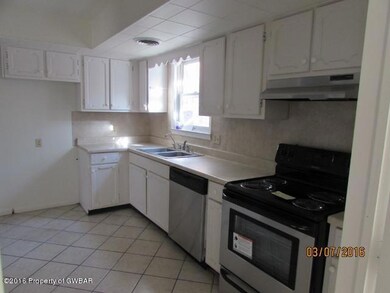 28 Woodmere Dr, Drums, PA 18222 - photo 2