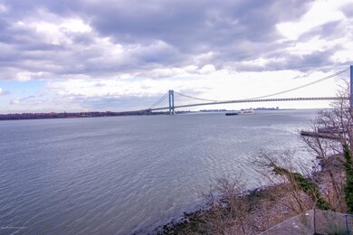 53 Waterview Ct, Staten Island, NY 10305 - photo 5