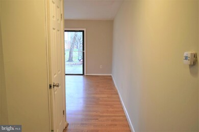 11472 Laurelwalk Dr, Laurel, MD 20708 - photo 6