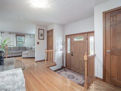 839 Washington St, Franklin, MA 02038 - photo 5
