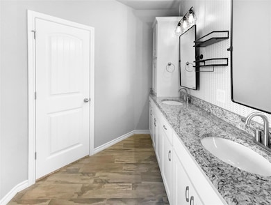 3115 Main St, Granbury, TX 76049 - photo 6