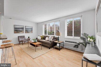 2003 Allen Place NW unit 202, Washington, DC 20009 - photo 2