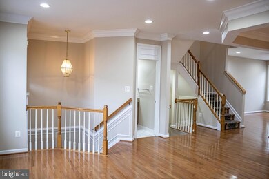 13399 Sir Ramsay Way, Herndon, VA 20171 - photo 6