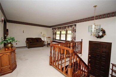 7102 Garnett St, Shawnee, KS 66203 - photo 3