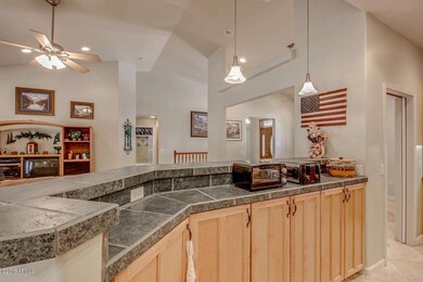 Breakfast Bar - Kitchen Side