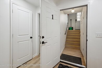 05-2525-Linlawn-St-Lansing-MI-48910-Wind