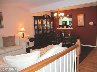 1323 Walkabout Ct, Sykesville, MD 21784 - photo 4