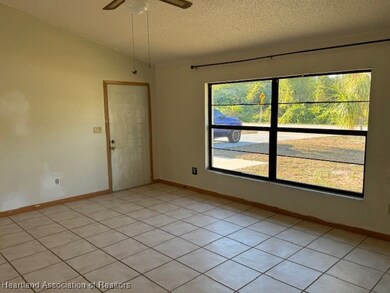 323 S Huckleberry Lake Dr, Sebring, FL 33875 - photo 6