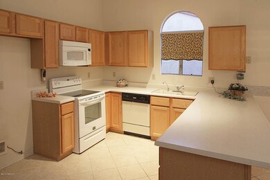 8968 E Pomegranate St, Tucson, AZ 85730 - photo 5