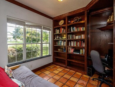 Built in Shelves& Desk in Office