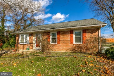 938 Genine Ct, Glen Burnie, MD 21060 - photo 4