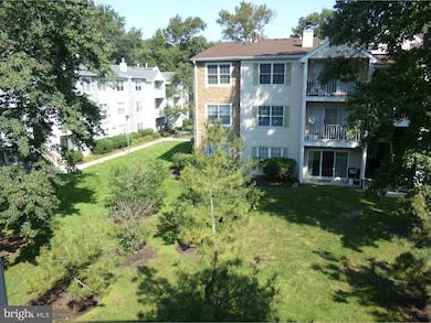 12 Holly Ct, Trenton, NJ 08619 - photo 3