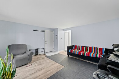 14800 Kilpatrick Ave unit 306, Midlothian, IL 60445 - photo 4