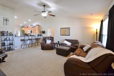 8683 S 262nd East Ave, Broken Arrow, OK 74014 - photo 3