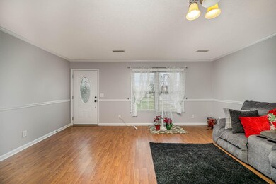 1310 Wesley St, Shelbyville, TN 37160 - photo 5