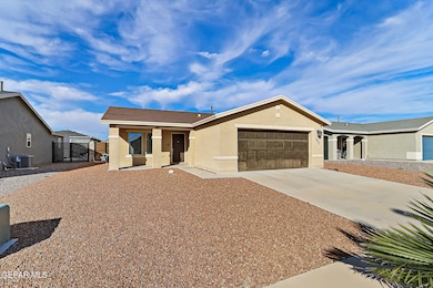 14321 Paraiso Dr, Horizon City, TX 79928 - photo 3