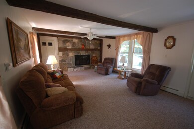 6 LIVING ROOM - Copy (2)