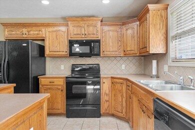 725 N Taylor Way, Nixa, MO 65714 - photo 6